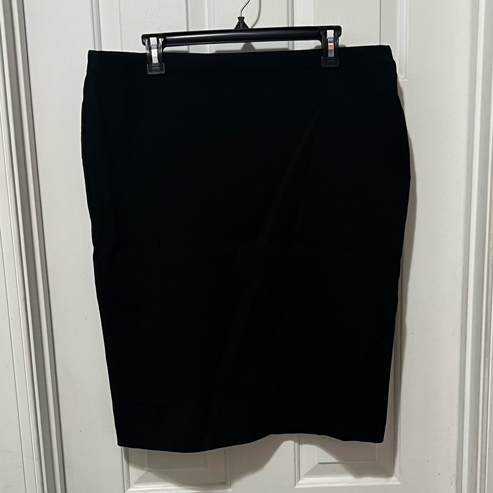 Sag Harbor - XL Black Pencil Skirt